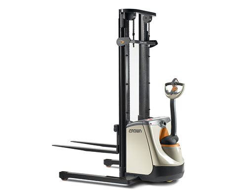 Geniş Ayaklı St Serisi İstifleyici